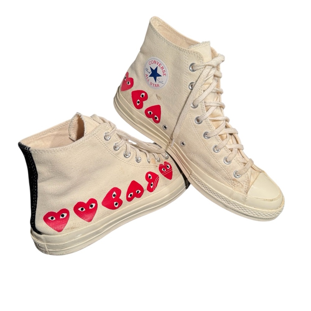 Converse Chuck Taylor designer Comme des Garçons Play Cream High-Tops hearts